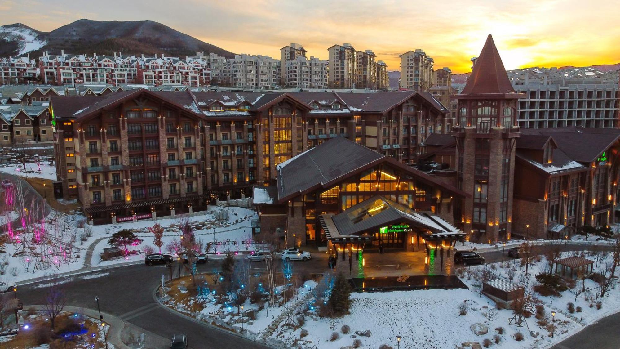 Holiday Inn Resort Zhangjiakou Chongli Eksteriør bilde
